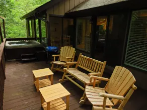 Cozy Bear Lodge on top of Casey's Mountain! - Great Location!! - Image 2