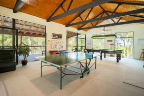Clancy's Lodge at BANJOS BUSHLAND RETREAT - couples, families & groups - Image 4