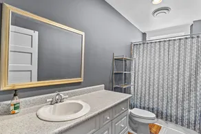 Showstopper 3 BD heart of downtown historic district. No cleaning fee! - Image 3