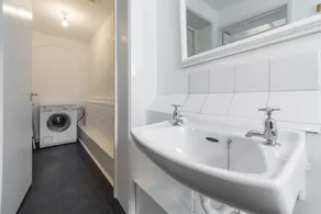 Bo i en 200 år gammel kærligt renoveret georgiansk gårdschefs hus. - Image 2