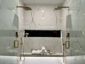 Camilla Haus - High End Luxury Modern Home - Image 4