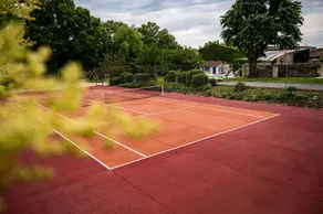 Gamle maraîchine hus med opvarmet pool og tennisbane - Image 3