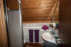 Apartamento espaçoso em um local isolado e tranquilo, ampla varanda e jardim - Image 3