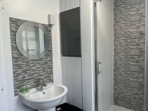 *Long Term Stays-Contractors-Relocation-Fast WIFI! - Image 2