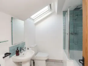 BODWENA, pet friendly, country holiday cottage in Moelfre - Image 2