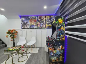 Ultimate Retreat: 98\" Cinema + Arcade Game Room + BBQ + Airport - Image 2