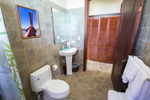 Spacious Ocean View Penthouse with a great view. - Image 3