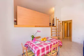 Holiday apartment with sea view - Image 5