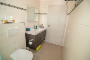 Bright apartment- 5 persons, 53sqm, 2 bedrooms, balcony with mountain view - Image 2