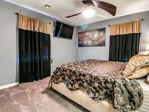 Perfect, Relaxing King bed Suits/ free parking - Image 2