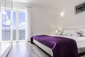 2 Bedroom, 4 Guests, Direct on a stunning beach - Image 3