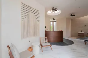 Luxury Studio with Private Outdoor Soaking Tub - Image 3