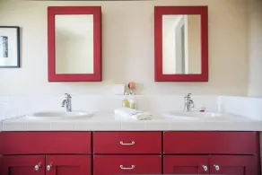 Vintage Luxury Condo in Downtown Livingston - Image 3