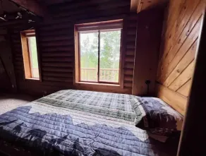 Deer Creek Lofted Log Cabin Getaway - Image 5