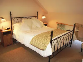 2 bedroom accommodation in Melmerby - Image 4
