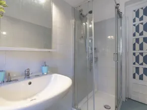 Cosy apartment for 4 people with WIFI, TV, balcony and pets allowed - Image 5