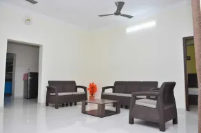 Deluxe Rooms - The Surrya Max Residency - Pollachi - Image 5