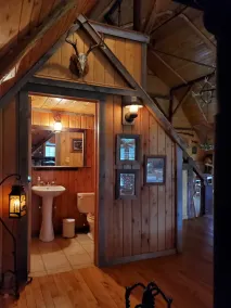 Pinewoods Springs Lodge with Tower, 240 forested acres &  1 acre Pond - Image 5