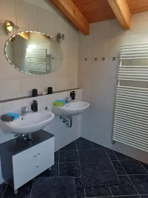 Spacious vacation apartment close to nature - Image 3