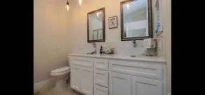 Entire residential home hosted by Nick - Image 5
