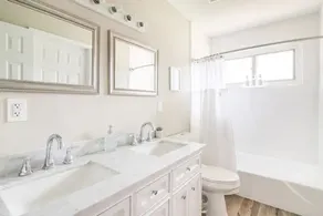 Cozy Charlotte Home 7 mins from UPTOWN!  - Image 2