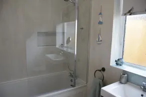 2-bed Cottage - Sleeps4 - Garden - Bbq - Image 2