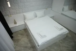 Crystal Apartments - Image 5