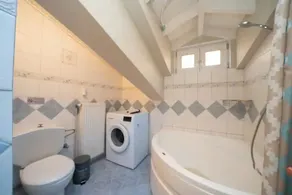 Bright suite - Image 2