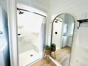 Luxury Retreat/Hot Tub/Private/Walk to Distillery & Ocean  - Image 2