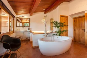 Impressionante Vila 'Casa de Campo Barcelona' com Grande Piscina, Terraço, A/C & Wi-Fi - Image 2