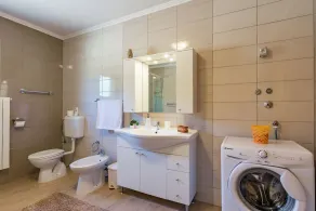 Spacious Apartment in Pazin with Pool - Image 3