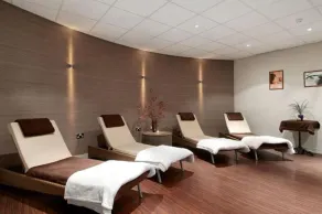 1 BEDROOM LUXURY SUITE - ROMANTIC HIDEAWAY - Image 3