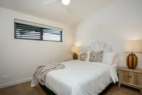 Designer Penthouse Overlooking Manly, the Ocean and Harbour - Image 4