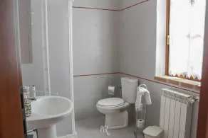 Nice lodging in Pomaia, garden and terrace,Wi-Fi,pool, children pool, sleep 5 - Image 2