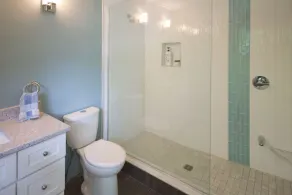 Beautiful  3 Bedroom 2 Bath Renovated Cottage in the heart of Historic Bayfield Village - Image 4