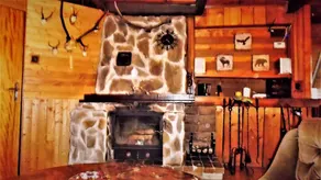 Rifugio Svahova con camino, sauna, campo da tennis, vasca idromassaggio e piscina esterna - Image 3