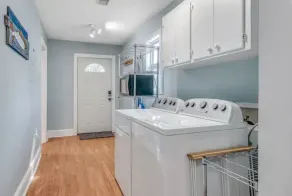 Anchors Away Park Circle retreat w King Bed Suite close to everything fun in CHS - Image 2