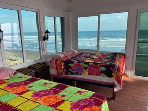 Absolute Ocean Front Studio Loft.  In the heart of Surf City - Image 2