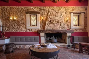 Villa Staras - With Private Heated Pool & Jacuzzi - Image 4