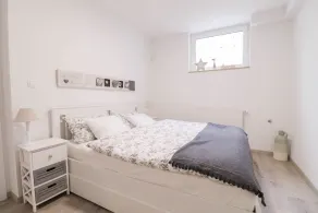 Apartment below Eden - Image 3