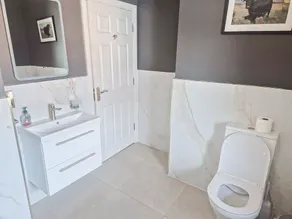 Dingle Town Holiday Home by Trident Holiday Homes - Image 4