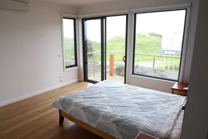 Ocean 2 Bay Views Beach House - with free Wi-Fi - Image 4