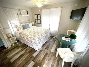 Hyggeligt studio-sommerhus - I nærheden af Floores Country Store, SeaWorld og Fiesta Texas - Image 4