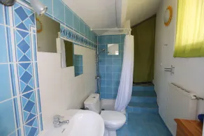 Grande et agréable maison, Avec grande piscine, 3 minutes des Vans. - Image 4