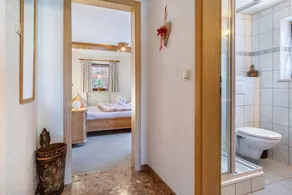 Ferienwohnung \"Kagerhuber\" mit Bergblick, privater Terrasse und WLAN - Image 2
