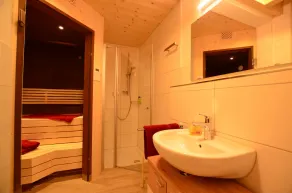 Vacation home La Casita: Modern house with sauna, fireplace and lake view in Lechbruck - Image 3