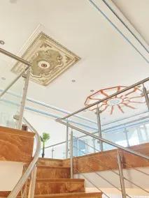 Executive suite with a pool - Image 2