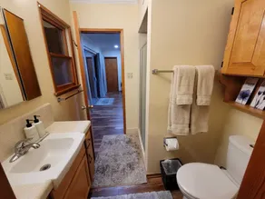 Extremely Chill 3 Bedroom Home - Image 2