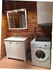 Chalet en bois rond pour 4 + 2 personnes, 80m2 au milieu de la forêt entre 2 lacs - Image 2