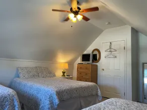 Oceanside, Oversized Cape-Rent Sunday to Sunday in beautiful Brant Beach - Image 5